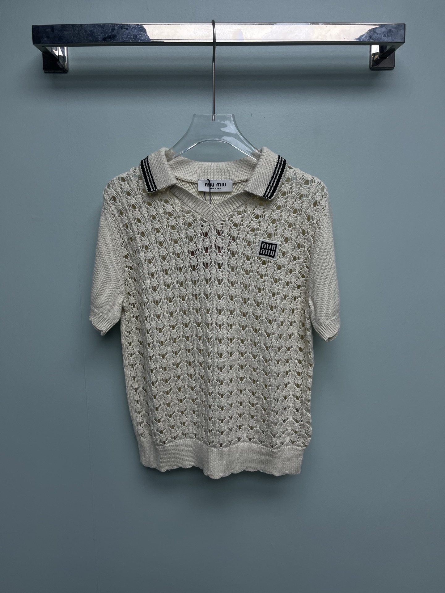 Women's short sleeves
